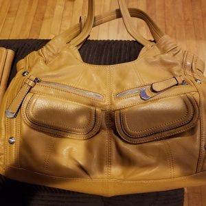 B MAKOWSKY leather bag and wallet